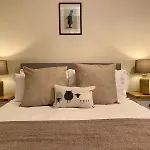 Harts Head 4* Settle