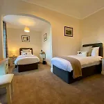 Harts Head 4* Settle