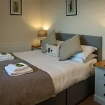 Harts Head 4*
