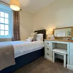 Harts Head 4*